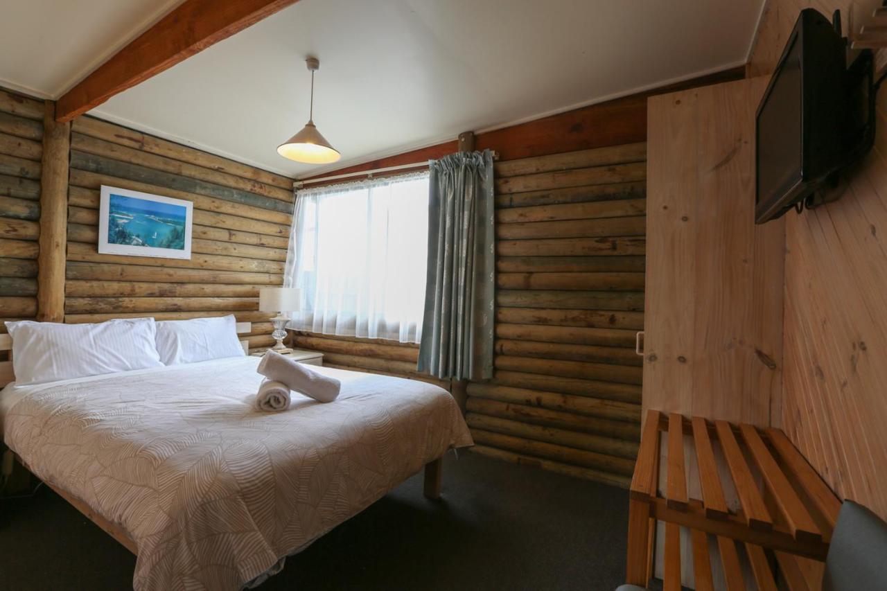 Lazy Acre Log Cabins Lakes Entrance Buitenkant foto