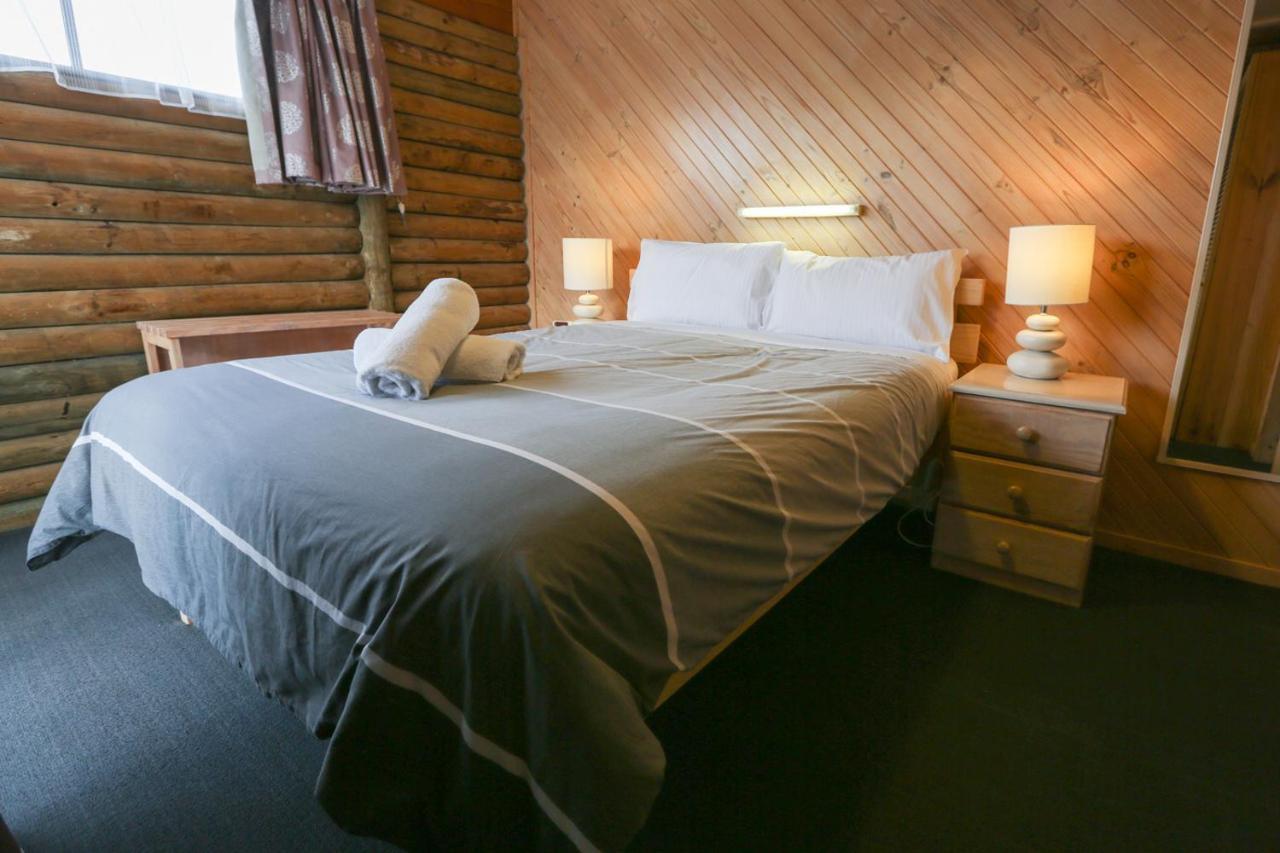 Lazy Acre Log Cabins Lakes Entrance Buitenkant foto